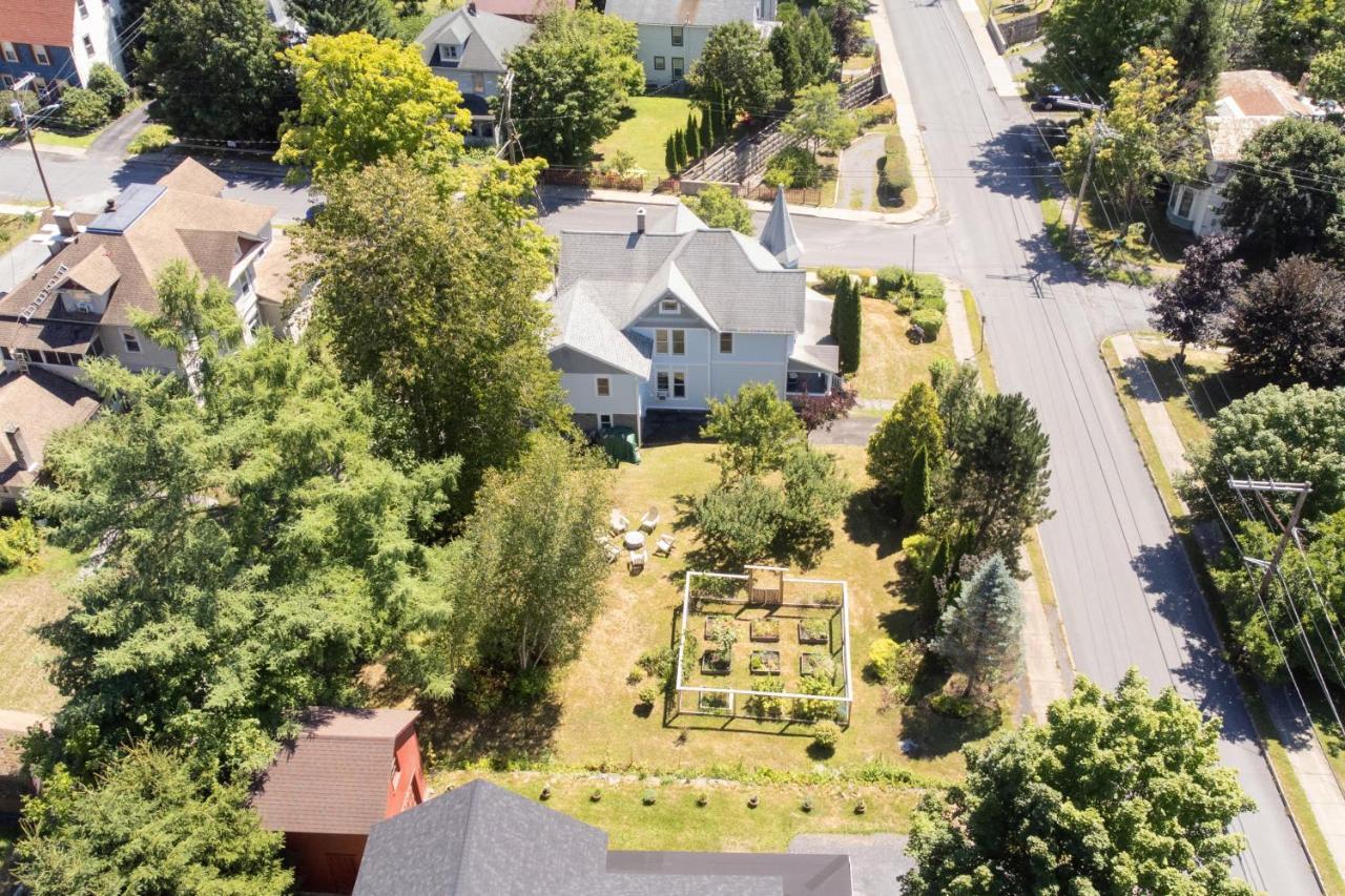 Streamside Victorian Villa Margaretville Exterior foto